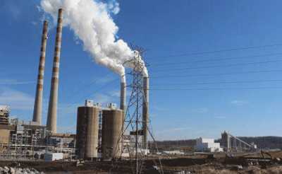 El silo de almacenamiento de carbón se derrumba dentro de la planta de energía de TVA